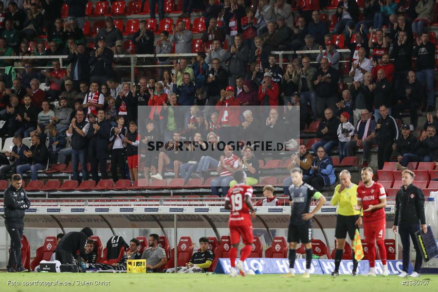 Benjika Caciel, sport, action, Würzburg, Saison 2023/2024, SVW, SV Wacker Burghausen, Regionalliga Bayern, Fussball, FWK, FC Würzburger Kickers, BFV, AKON Arena, 22.09.2023, 11. Spieltag - Bild-ID: 2380707