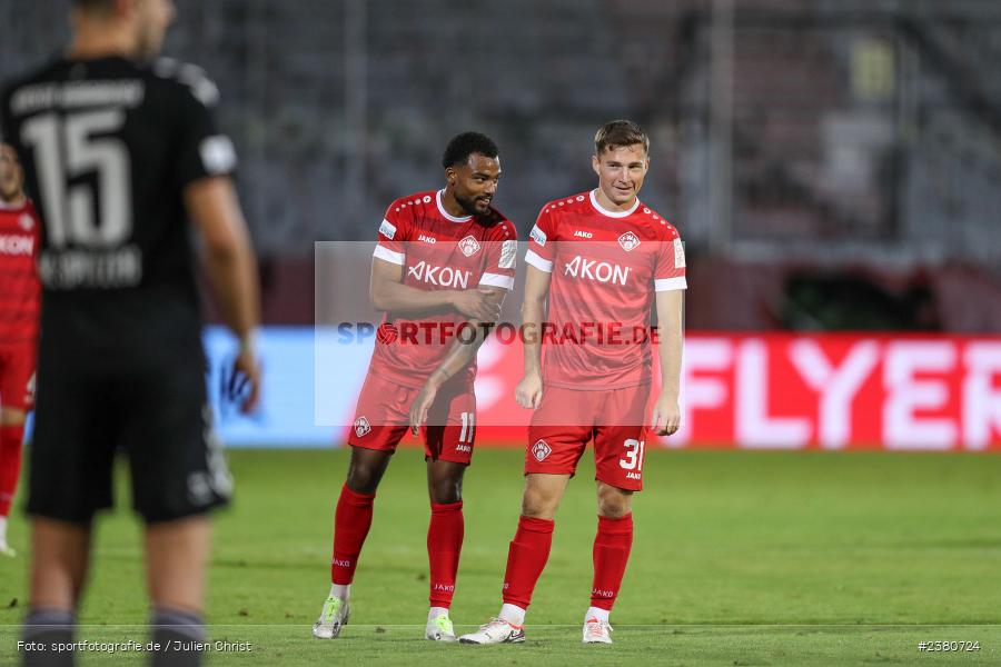 Tim Kraus, sport, action, Würzburg, Saison 2023/2024, SVW, SV Wacker Burghausen, Regionalliga Bayern, Fussball, FWK, FC Würzburger Kickers, BFV, AKON Arena, 22.09.2023, 11. Spieltag - Bild-ID: 2380724