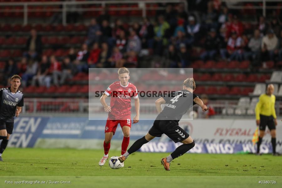 Fabian Wessig, sport, action, Würzburg, Saison 2023/2024, SVW, SV Wacker Burghausen, Regionalliga Bayern, Fussball, FWK, FC Würzburger Kickers, BFV, AKON Arena, 22.09.2023, 11. Spieltag - Bild-ID: 2380726