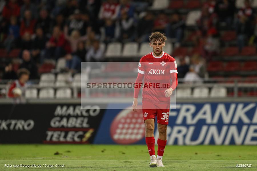 Pascal Moll, sport, action, Würzburg, Saison 2023/2024, SVW, SV Wacker Burghausen, Regionalliga Bayern, Fussball, FWK, FC Würzburger Kickers, BFV, AKON Arena, 22.09.2023, 11. Spieltag - Bild-ID: 2380727