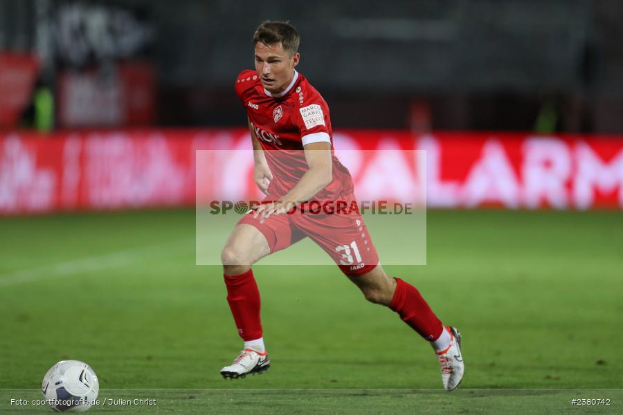 Tim Kraus, sport, action, Würzburg, Saison 2023/2024, SVW, SV Wacker Burghausen, Regionalliga Bayern, Fussball, FWK, FC Würzburger Kickers, BFV, AKON Arena, 22.09.2023, 11. Spieltag - Bild-ID: 2380742