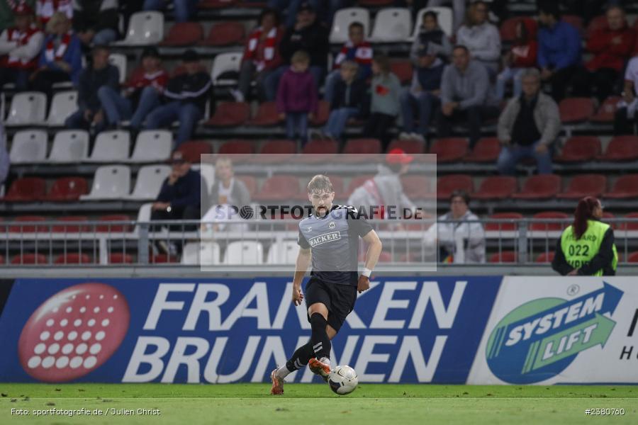 Jasper Maljojoki, sport, action, Würzburg, Saison 2023/2024, SVW, SV Wacker Burghausen, Regionalliga Bayern, Fussball, FWK, FC Würzburger Kickers, BFV, AKON Arena, 22.09.2023, 11. Spieltag - Bild-ID: 2380760
