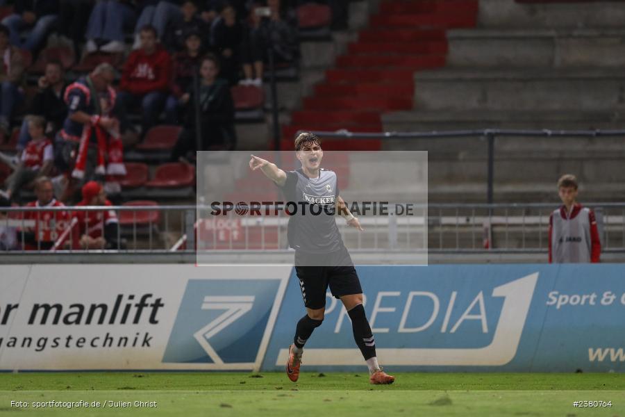 Jasper Maljojoki, sport, action, Würzburg, Saison 2023/2024, SVW, SV Wacker Burghausen, Regionalliga Bayern, Fussball, FWK, FC Würzburger Kickers, BFV, AKON Arena, 22.09.2023, 11. Spieltag - Bild-ID: 2380764
