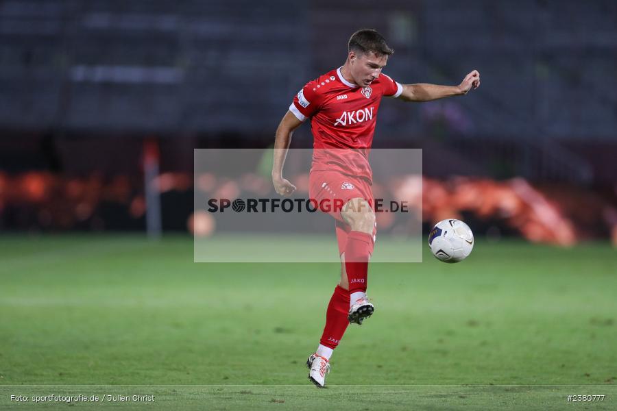 Tim Kraus, sport, action, Würzburg, Saison 2023/2024, SVW, SV Wacker Burghausen, Regionalliga Bayern, Fussball, FWK, FC Würzburger Kickers, BFV, AKON Arena, 22.09.2023, 11. Spieltag - Bild-ID: 2380777