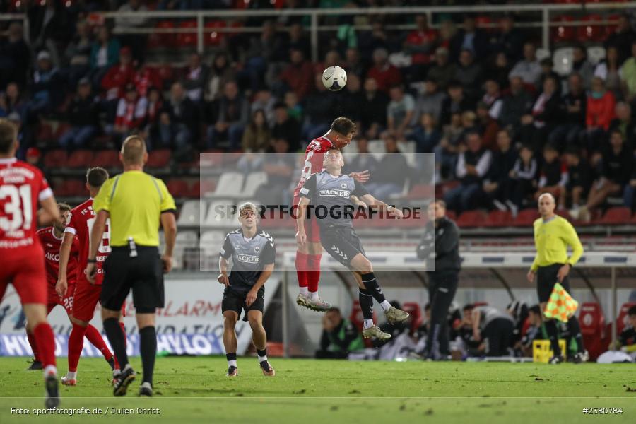 Kenneth Sigl, sport, action, Würzburg, Saison 2023/2024, SVW, SV Wacker Burghausen, Regionalliga Bayern, Fussball, FWK, FC Würzburger Kickers, BFV, AKON Arena, 22.09.2023, 11. Spieltag - Bild-ID: 2380784