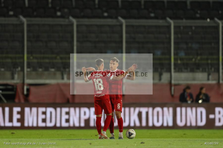 Marius Wegmann, sport, action, Würzburg, Saison 2023/2024, SVW, SV Wacker Burghausen, Regionalliga Bayern, Fussball, FWK, FC Würzburger Kickers, BFV, AKON Arena, 22.09.2023, 11. Spieltag - Bild-ID: 2380799