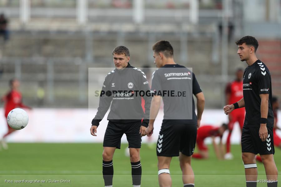 sport, action, Würzburg, Saison 2023/2024, SVW, SV Wacker Burghausen, Regionalliga Bayern, Fussball, FWK, FC Würzburger Kickers, BFV, AKON Arena, 22.09.2023, 11. Spieltag - Bild-ID: 2380804