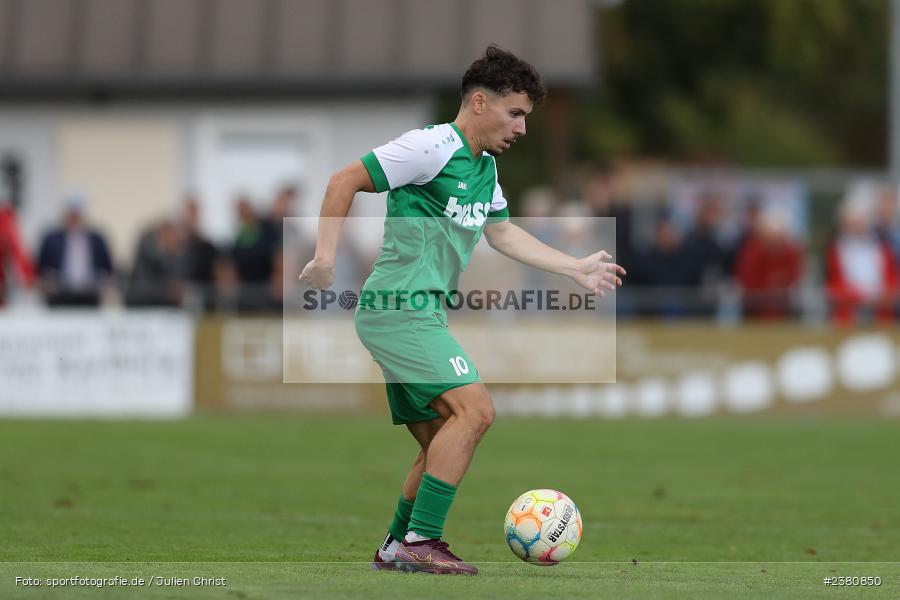 Aykut Oekeer, Sportgelände, Karlburg, 23.09.2023, sport, action, BFV, Fussball, Saison 2023/2024, 12. Spieltag, Landesliga Nordwest, TUS, TSV, TuS Aschaffenburg-Leider, TSV Karlburg - Bild-ID: 2380850