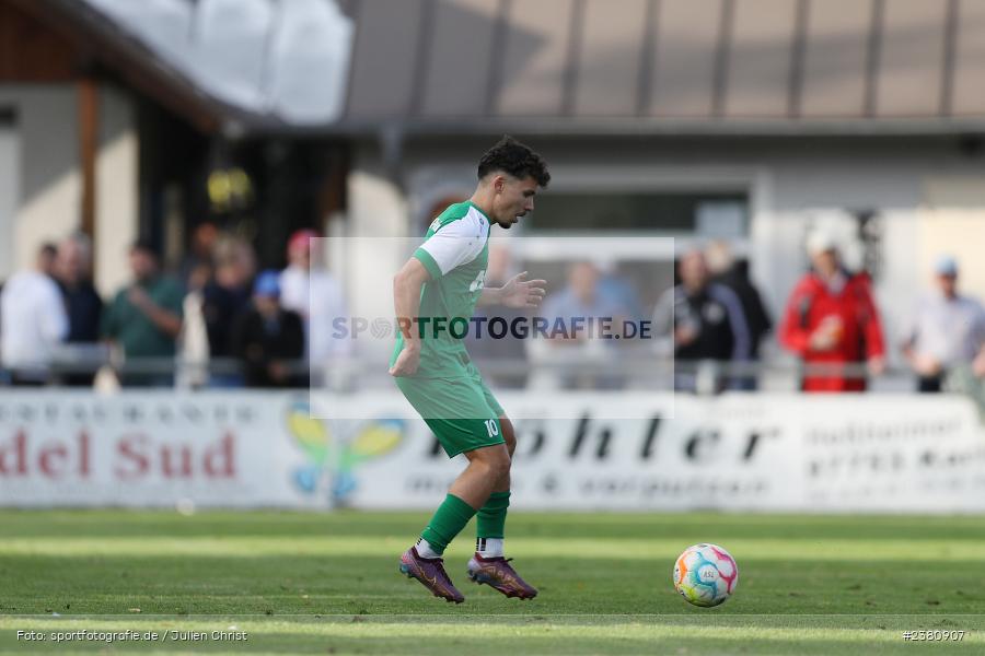 Aykut Oekeer, Sportgelände, Karlburg, 23.09.2023, sport, action, BFV, Fussball, Saison 2023/2024, 12. Spieltag, Landesliga Nordwest, TUS, TSV, TuS Aschaffenburg-Leider, TSV Karlburg - Bild-ID: 2380907