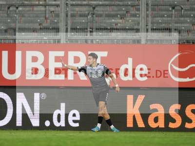 Fotos von FC Würzburger Kickers - SV Wacker Burghausen auf sportfotografie.de