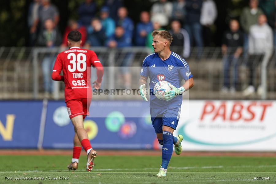 Lukas Wenzel, Sachs Stadion, Schweinfurt, 23.09.2023, sport, action, BFV, Fussball, Saison 2023/2024, 11. Spieltag, Regionalliga Bayern, TGM, FCS, Türkgücü München, 1. FC Schweinfurt 1905 - Bild-ID: 2381148
