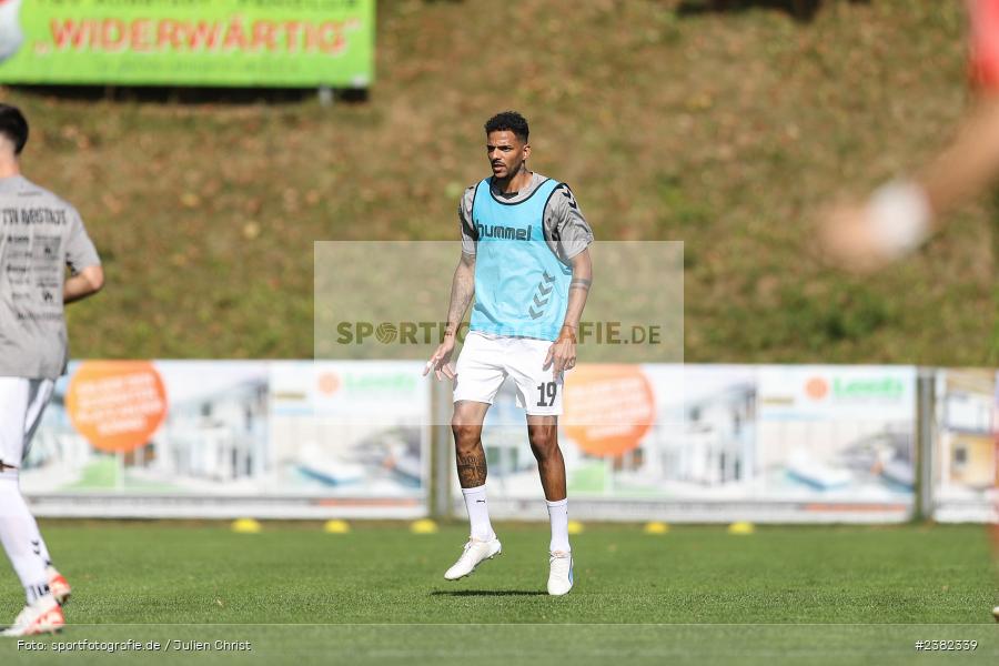 sport, action, TSV Aubstadt, Saison 2023/2024, Regionalliga Bayern, NGN-Arena, Fussball, FCB, FC Bayern München II, BFV, Aubstadt, AUB, 30.09.2023, 12. Spieltag - Bild-ID: 2382339 sport, action, TSV Aubstadt, Saison 2023/2024, Regionalliga Bayern, NGN-Arena, Fussball, FCB, FC Bayern München II, BFV, Aubstadt, AUB, 30.09.2023, 12. Spieltag - Bild-ID: 2382339