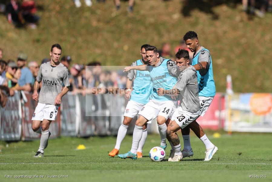sport, action, TSV Aubstadt, Saison 2023/2024, Regionalliga Bayern, NGN-Arena, Fussball, FCB, FC Bayern München II, BFV, Aubstadt, AUB, 30.09.2023, 12. Spieltag - Bild-ID: 2382353