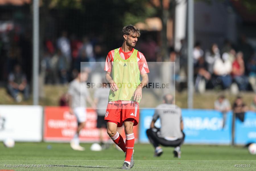 Luca Denk, sport, action, TSV Aubstadt, Saison 2023/2024, Regionalliga Bayern, NGN-Arena, Fussball, FCB, FC Bayern München II, BFV, Aubstadt, AUB, 30.09.2023, 12. Spieltag - Bild-ID: 2382363
