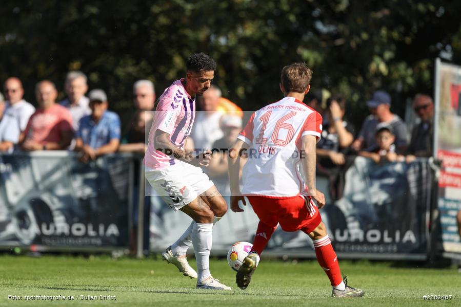 Michael Dellinger, sport, action, TSV Aubstadt, Saison 2023/2024, Regionalliga Bayern, NGN-Arena, Fussball, FCB, FC Bayern München II, BFV, Aubstadt, AUB, 30.09.2023, 12. Spieltag - Bild-ID: 2382487 Michael Dellinger, sport, action, TSV Aubstadt, Saison 2023/2024, Regionalliga Bayern, NGN-Arena, Fussball, FCB, FC Bayern München II, BFV, Aubstadt, AUB, 30.09.2023, 12. Spieltag - Bild-ID: 2382487