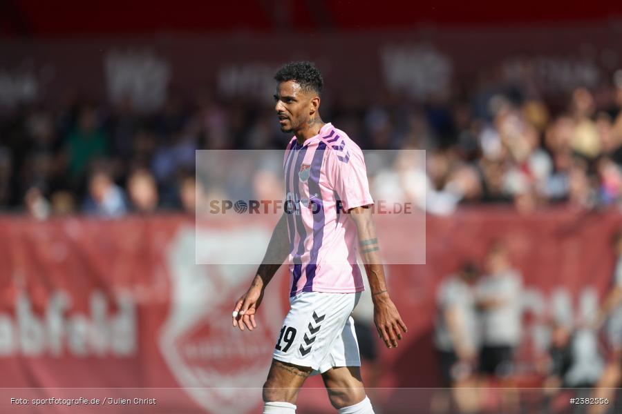 Michael Dellinger, sport, action, TSV Aubstadt, Saison 2023/2024, Regionalliga Bayern, NGN-Arena, Fussball, FCB, FC Bayern München II, BFV, Aubstadt, AUB, 30.09.2023, 12. Spieltag - Bild-ID: 2382556