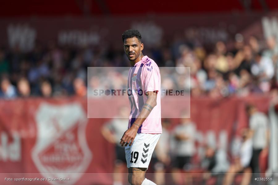 Michael Dellinger, sport, action, TSV Aubstadt, Saison 2023/2024, Regionalliga Bayern, NGN-Arena, Fussball, FCB, FC Bayern München II, BFV, Aubstadt, AUB, 30.09.2023, 12. Spieltag - Bild-ID: 2382558