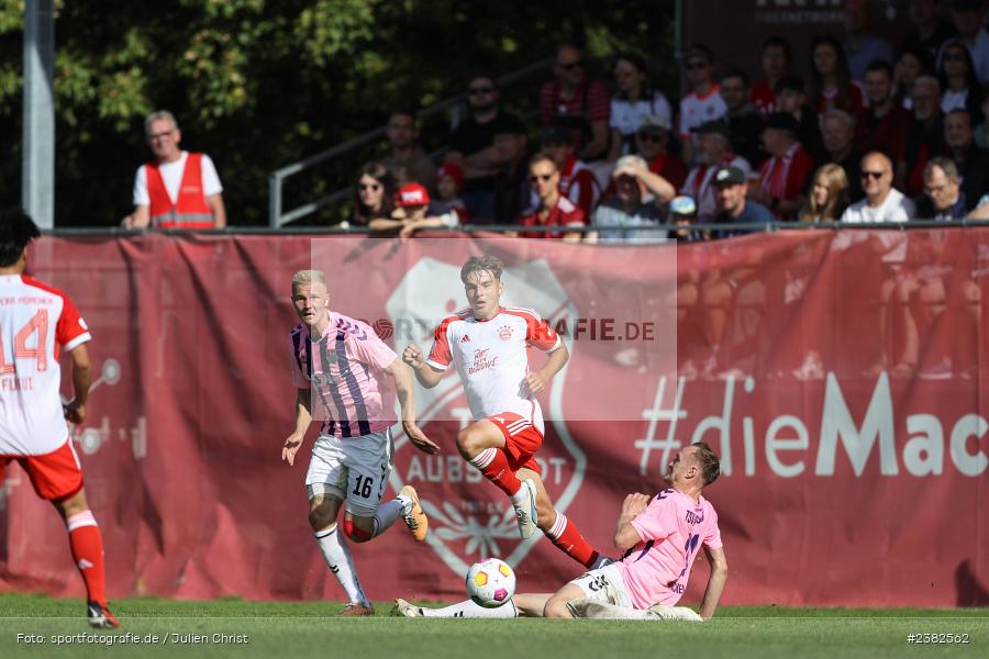 Max Scholze, sport, action, TSV Aubstadt, Saison 2023/2024, Regionalliga Bayern, NGN-Arena, Fussball, FCB, FC Bayern München II, BFV, Aubstadt, AUB, 30.09.2023, 12. Spieltag - Bild-ID: 2382562