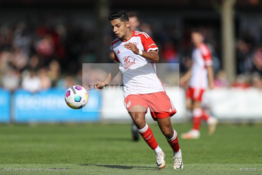 Davide Dell Erba, sport, action, TSV Aubstadt, Saison 2023/2024, Regionalliga Bayern, NGN-Arena, Fussball, FCB, FC Bayern München II, BFV, Aubstadt, AUB, 30.09.2023, 12. Spieltag - Bild-ID: 2382565 Davide Dell Erba, sport, action, TSV Aubstadt, Saison 2023/2024, Regionalliga Bayern, NGN-Arena, Fussball, FCB, FC Bayern München II, BFV, Aubstadt, AUB, 30.09.2023, 12. Spieltag - Bild-ID: 2382565