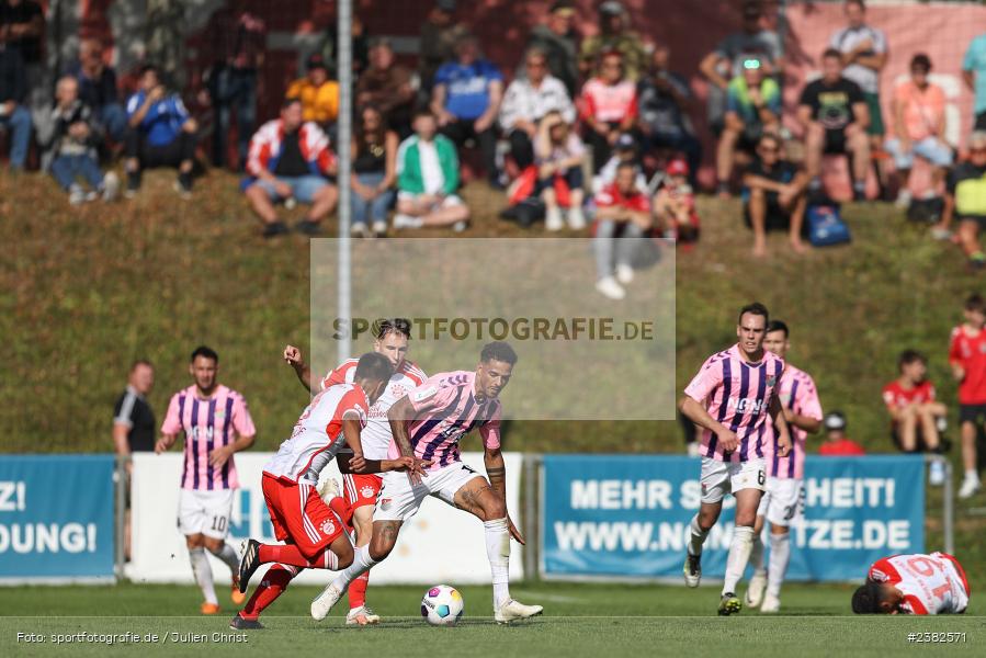 Michael Dellinger, sport, action, TSV Aubstadt, Saison 2023/2024, Regionalliga Bayern, NGN-Arena, Fussball, FCB, FC Bayern München II, BFV, Aubstadt, AUB, 30.09.2023, 12. Spieltag - Bild-ID: 2382571 Michael Dellinger, sport, action, TSV Aubstadt, Saison 2023/2024, Regionalliga Bayern, NGN-Arena, Fussball, FCB, FC Bayern München II, BFV, Aubstadt, AUB, 30.09.2023, 12. Spieltag - Bild-ID: 2382571