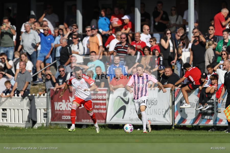 Martin Thomann, sport, action, TSV Aubstadt, Saison 2023/2024, Regionalliga Bayern, NGN-Arena, Fussball, FCB, FC Bayern München II, BFV, Aubstadt, AUB, 30.09.2023, 12. Spieltag - Bild-ID: 2382580