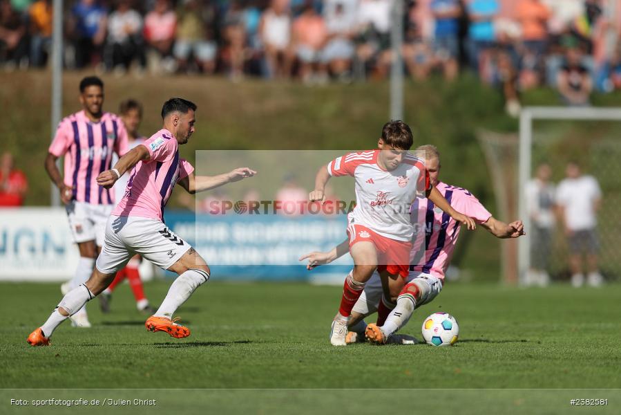 Max Scholze, sport, action, TSV Aubstadt, Saison 2023/2024, Regionalliga Bayern, NGN-Arena, Fussball, FCB, FC Bayern München II, BFV, Aubstadt, AUB, 30.09.2023, 12. Spieltag - Bild-ID: 2382581 Max Scholze, sport, action, TSV Aubstadt, Saison 2023/2024, Regionalliga Bayern, NGN-Arena, Fussball, FCB, FC Bayern München II, BFV, Aubstadt, AUB, 30.09.2023, 12. Spieltag - Bild-ID: 2382581