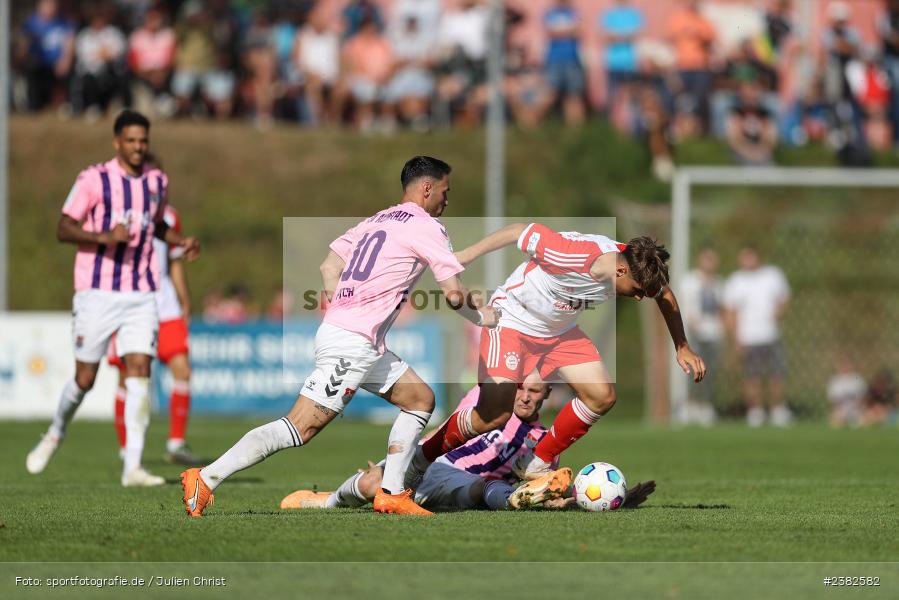 Max Scholze, sport, action, TSV Aubstadt, Saison 2023/2024, Regionalliga Bayern, NGN-Arena, Fussball, FCB, FC Bayern München II, BFV, Aubstadt, AUB, 30.09.2023, 12. Spieltag - Bild-ID: 2382582 Max Scholze, sport, action, TSV Aubstadt, Saison 2023/2024, Regionalliga Bayern, NGN-Arena, Fussball, FCB, FC Bayern München II, BFV, Aubstadt, AUB, 30.09.2023, 12. Spieltag - Bild-ID: 2382582