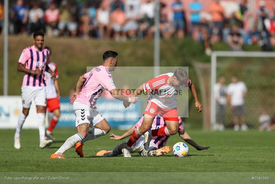 Max Scholze, sport, action, TSV Aubstadt, Saison 2023/2024, Regionalliga Bayern, NGN-Arena, Fussball, FCB, FC Bayern München II, BFV, Aubstadt, AUB, 30.09.2023, 12. Spieltag - Bild-ID: 2382583 Max Scholze, sport, action, TSV Aubstadt, Saison 2023/2024, Regionalliga Bayern, NGN-Arena, Fussball, FCB, FC Bayern München II, BFV, Aubstadt, AUB, 30.09.2023, 12. Spieltag - Bild-ID: 2382583