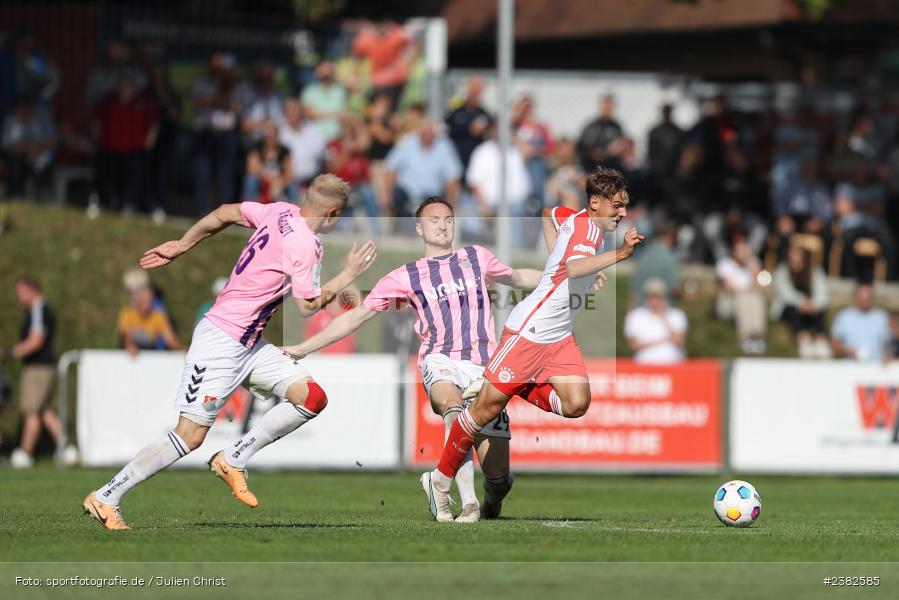 Max Scholze, sport, action, TSV Aubstadt, Saison 2023/2024, Regionalliga Bayern, NGN-Arena, Fussball, FCB, FC Bayern München II, BFV, Aubstadt, AUB, 30.09.2023, 12. Spieltag - Bild-ID: 2382585 Max Scholze, sport, action, TSV Aubstadt, Saison 2023/2024, Regionalliga Bayern, NGN-Arena, Fussball, FCB, FC Bayern München II, BFV, Aubstadt, AUB, 30.09.2023, 12. Spieltag - Bild-ID: 2382585