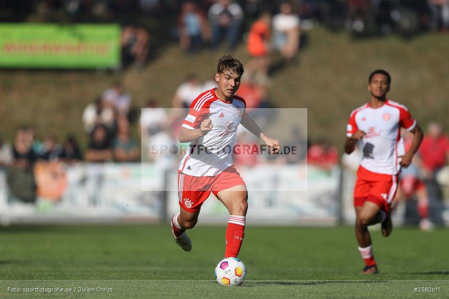 Max Scholze, sport, action, TSV Aubstadt, Saison 2023/2024, Regionalliga Bayern, NGN-Arena, Fussball, FCB, FC Bayern München II, BFV, Aubstadt, AUB, 30.09.2023, 12. Spieltag - Bild-ID: 2382611