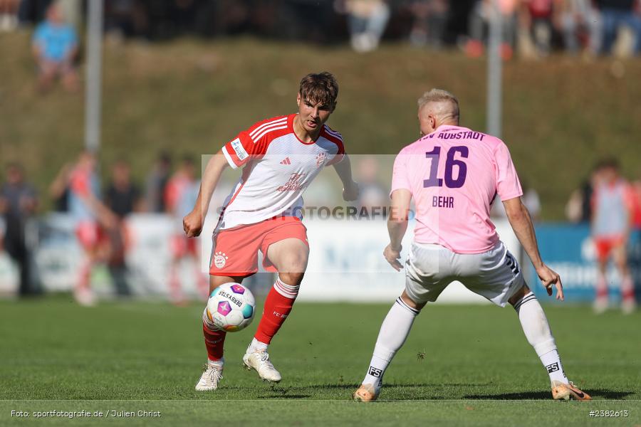 Max Scholze, sport, action, TSV Aubstadt, Saison 2023/2024, Regionalliga Bayern, NGN-Arena, Fussball, FCB, FC Bayern München II, BFV, Aubstadt, AUB, 30.09.2023, 12. Spieltag - Bild-ID: 2382613