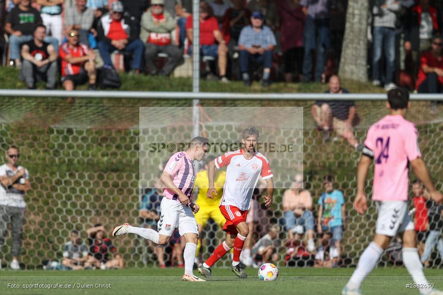 Martin Thomann, sport, action, TSV Aubstadt, Saison 2023/2024, Regionalliga Bayern, NGN-Arena, Fussball, FCB, FC Bayern München II, BFV, Aubstadt, AUB, 30.09.2023, 12. Spieltag - Bild-ID: 2382630 Martin Thomann, sport, action, TSV Aubstadt, Saison 2023/2024, Regionalliga Bayern, NGN-Arena, Fussball, FCB, FC Bayern München II, BFV, Aubstadt, AUB, 30.09.2023, 12. Spieltag - Bild-ID: 2382630