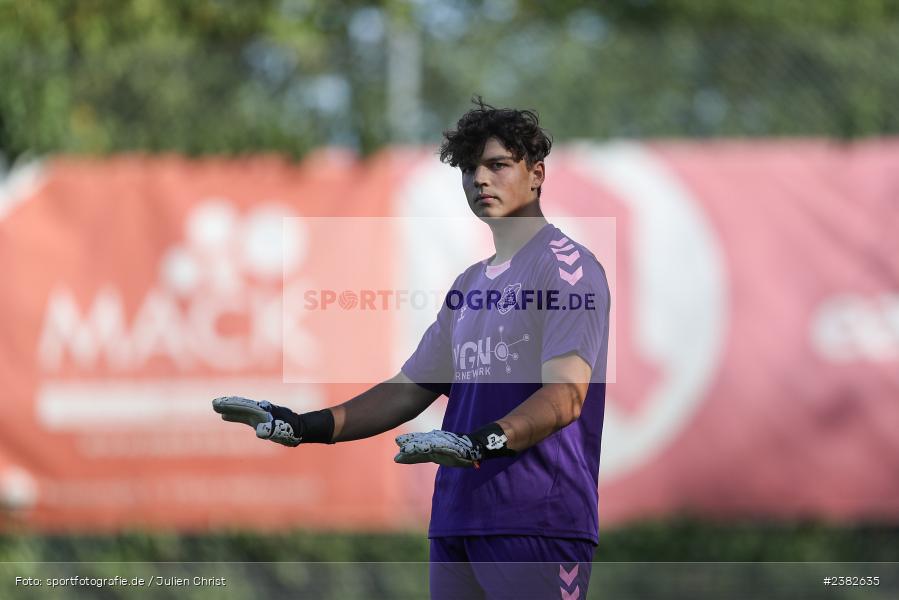 Marvin Walter, sport, action, TSV Aubstadt, Saison 2023/2024, Regionalliga Bayern, NGN-Arena, Fussball, FCB, FC Bayern München II, BFV, Aubstadt, AUB, 30.09.2023, 12. Spieltag - Bild-ID: 2382635 Marvin Walter, sport, action, TSV Aubstadt, Saison 2023/2024, Regionalliga Bayern, NGN-Arena, Fussball, FCB, FC Bayern München II, BFV, Aubstadt, AUB, 30.09.2023, 12. Spieltag - Bild-ID: 2382635