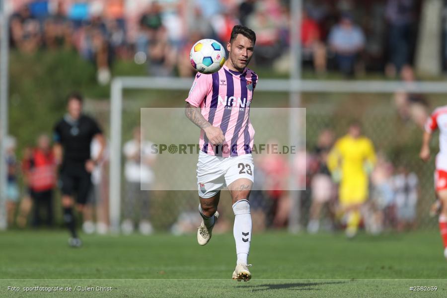 Ingo Feser, sport, action, TSV Aubstadt, Saison 2023/2024, Regionalliga Bayern, NGN-Arena, Fussball, FCB, FC Bayern München II, BFV, Aubstadt, AUB, 30.09.2023, 12. Spieltag - Bild-ID: 2382639 Ingo Feser, sport, action, TSV Aubstadt, Saison 2023/2024, Regionalliga Bayern, NGN-Arena, Fussball, FCB, FC Bayern München II, BFV, Aubstadt, AUB, 30.09.2023, 12. Spieltag - Bild-ID: 2382639