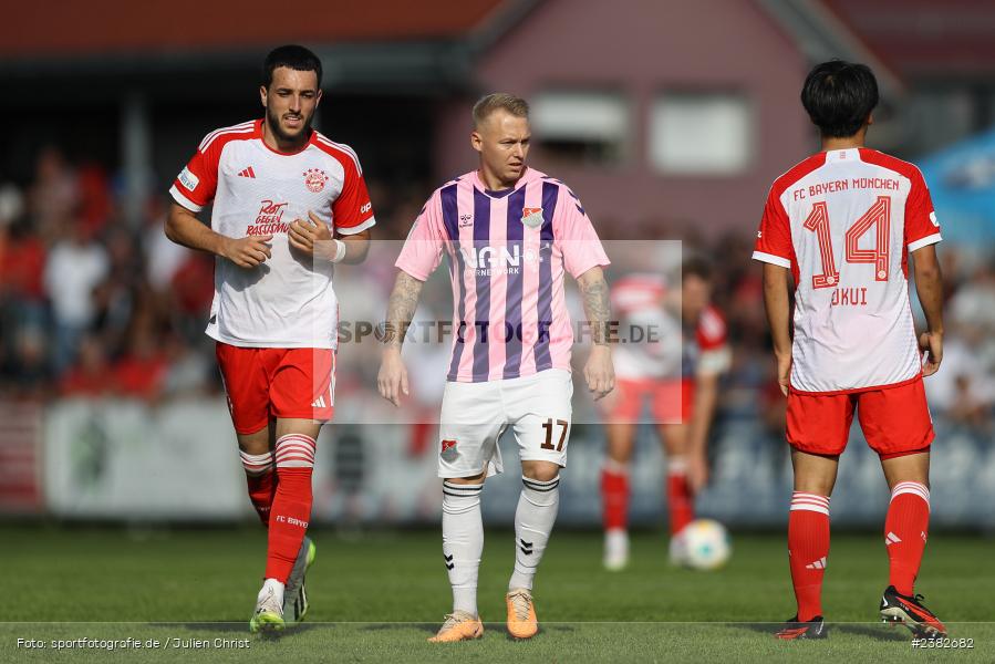 Jens Trunk, sport, action, TSV Aubstadt, Saison 2023/2024, Regionalliga Bayern, NGN-Arena, Fussball, FCB, FC Bayern München II, BFV, Aubstadt, AUB, 30.09.2023, 12. Spieltag - Bild-ID: 2382682 Jens Trunk, sport, action, TSV Aubstadt, Saison 2023/2024, Regionalliga Bayern, NGN-Arena, Fussball, FCB, FC Bayern München II, BFV, Aubstadt, AUB, 30.09.2023, 12. Spieltag - Bild-ID: 2382682