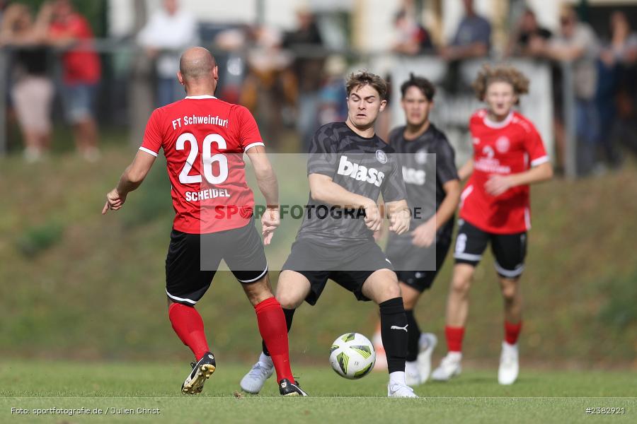 Tim Zachrau, Sportgelände Kleinflürleinsweg, Schweinfurt, 03.10.2023, sport, action, BFV, Saison 2023/2024, Fussball, 14. Spieltag, Landesliga Nordwest, TUS, FTS, TuS Frammersbach, FT Schweinfurt - Bild-ID: 2382921