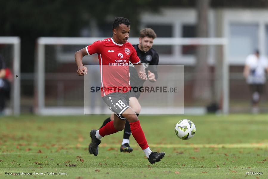 Tyrell Walton, Sportgelände Kleinflürleinsweg, Schweinfurt, 03.10.2023, sport, action, BFV, Saison 2023/2024, Fussball, 14. Spieltag, Landesliga Nordwest, TUS, FTS, TuS Frammersbach, FT Schweinfurt - Bild-ID: 2382970