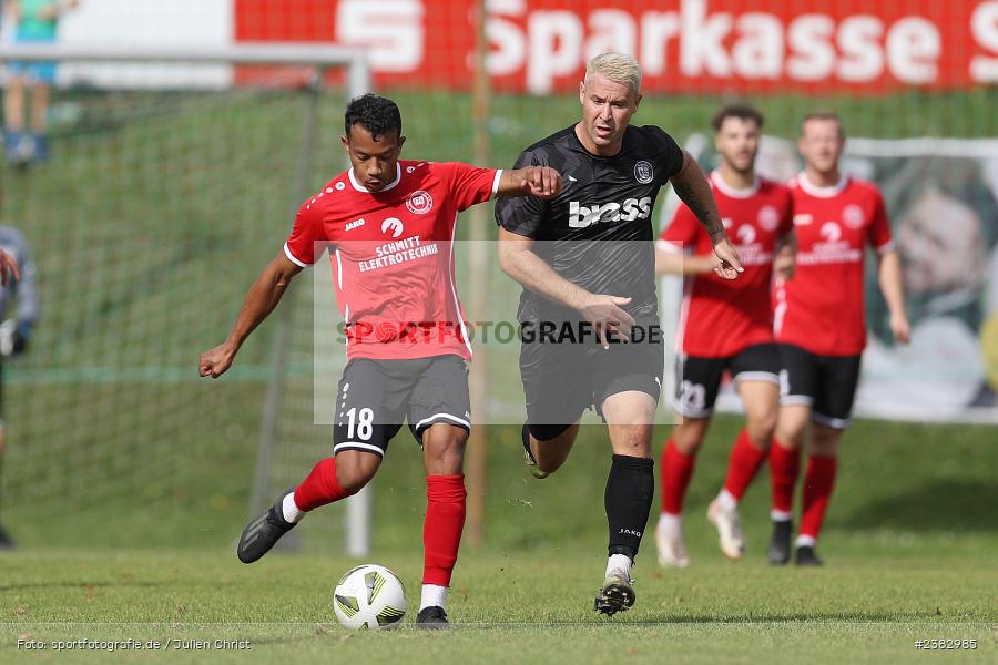 Tyrell Walton, Sportgelände Kleinflürleinsweg, Schweinfurt, 03.10.2023, sport, action, BFV, Saison 2023/2024, Fussball, 14. Spieltag, Landesliga Nordwest, TUS, FTS, TuS Frammersbach, FT Schweinfurt - Bild-ID: 2382985