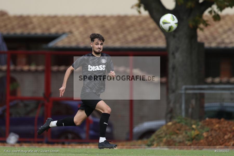 Marlon Dimitrov, Sportgelände Kleinflürleinsweg, Schweinfurt, 03.10.2023, sport, action, BFV, Saison 2023/2024, Fussball, 14. Spieltag, Landesliga Nordwest, TUS, FTS, TuS Frammersbach, FT Schweinfurt - Bild-ID: 2383037 Marlon Dimitrov, Sportgelände Kleinflürleinsweg, Schweinfurt, 03.10.2023, sport, action, BFV, Saison 2023/2024, Fussball, 14. Spieltag, Landesliga Nordwest, TUS, FTS, TuS Frammersbach, FT Schweinfurt - Bild-ID: 2383037