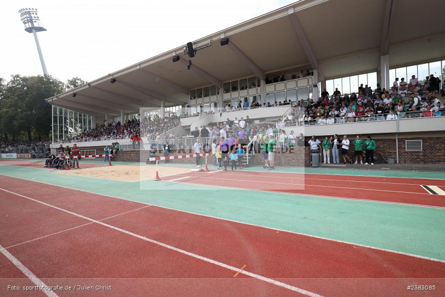 Sachs Stadion, Schweinfurt, 03.10.2023, sport, action, BFV, Saison 2023/2024, Fussball, 13. Spieltag, Regionalliga Bayern, FWK, FCS, FC Würzburger Kickers, 1. FC Schweinfurt 1905 - Bild-ID: 2383085