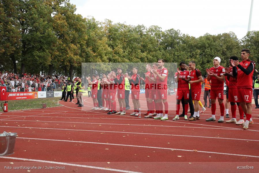 Sachs Stadion, Schweinfurt, 03.10.2023, sport, action, BFV, Saison 2023/2024, Fussball, 13. Spieltag, Regionalliga Bayern, FWK, FCS, FC Würzburger Kickers, 1. FC Schweinfurt 1905 - Bild-ID: 2383098