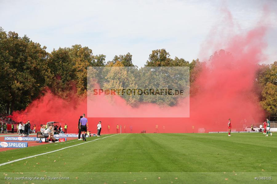 Sachs Stadion, Schweinfurt, 03.10.2023, sport, action, BFV, Saison 2023/2024, Fussball, 13. Spieltag, Regionalliga Bayern, FWK, FCS, FC Würzburger Kickers, 1. FC Schweinfurt 1905 - Bild-ID: 2383125