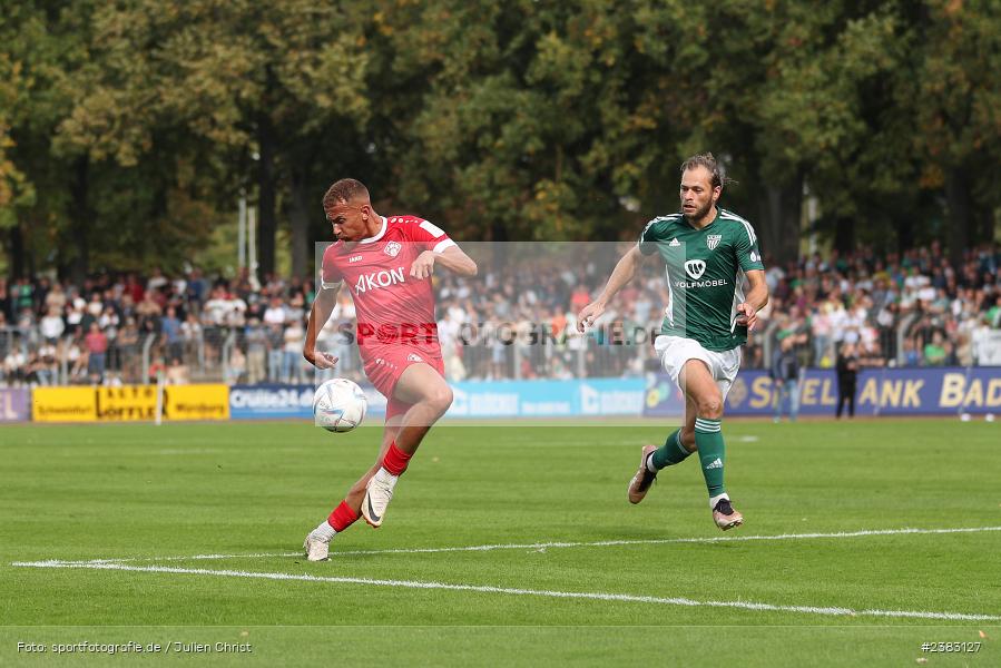 Benyas Solomon Junge-Abiol, Sachs Stadion, Schweinfurt, 03.10.2023, sport, action, BFV, Saison 2023/2024, Fussball, 13. Spieltag, Regionalliga Bayern, FWK, FCS, FC Würzburger Kickers, 1. FC Schweinfurt 1905 - Bild-ID: 2383127