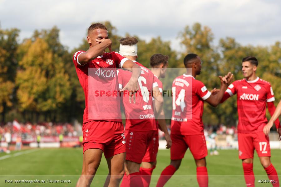 Benyas Solomon Junge-Abiol, Sachs Stadion, Schweinfurt, 03.10.2023, sport, action, BFV, Saison 2023/2024, Fussball, 13. Spieltag, Regionalliga Bayern, FWK, FCS, FC Würzburger Kickers, 1. FC Schweinfurt 1905 - Bild-ID: 2383152