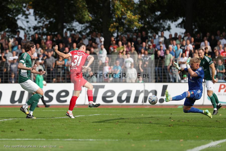 Lukas Wenzel, Sachs Stadion, Schweinfurt, 03.10.2023, sport, action, BFV, Saison 2023/2024, Fussball, 13. Spieltag, Regionalliga Bayern, FWK, FCS, FC Würzburger Kickers, 1. FC Schweinfurt 1905 - Bild-ID: 2383157
