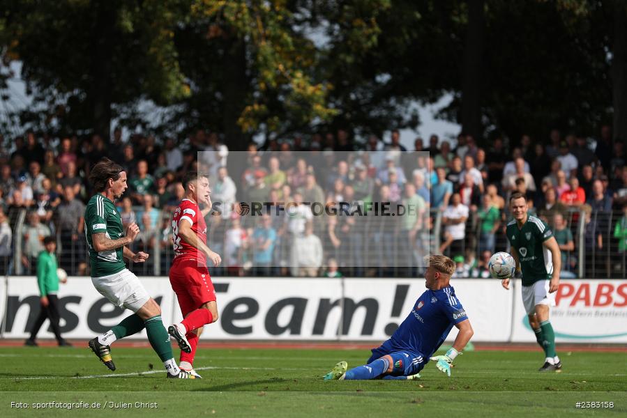Lukas Wenzel, Sachs Stadion, Schweinfurt, 03.10.2023, sport, action, BFV, Saison 2023/2024, Fussball, 13. Spieltag, Regionalliga Bayern, FWK, FCS, FC Würzburger Kickers, 1. FC Schweinfurt 1905 - Bild-ID: 2383158