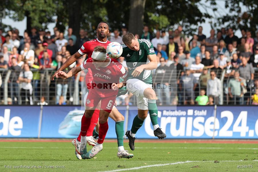 Marius Wegmann, Sachs Stadion, Schweinfurt, 03.10.2023, sport, action, BFV, Saison 2023/2024, Fussball, 13. Spieltag, Regionalliga Bayern, FWK, FCS, FC Würzburger Kickers, 1. FC Schweinfurt 1905 - Bild-ID: 2383173