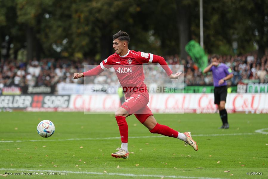 Ivan Franjic, Sachs Stadion, Schweinfurt, 03.10.2023, sport, action, BFV, Saison 2023/2024, Fussball, 13. Spieltag, Regionalliga Bayern, FWK, FCS, FC Würzburger Kickers, 1. FC Schweinfurt 1905 - Bild-ID: 2383192