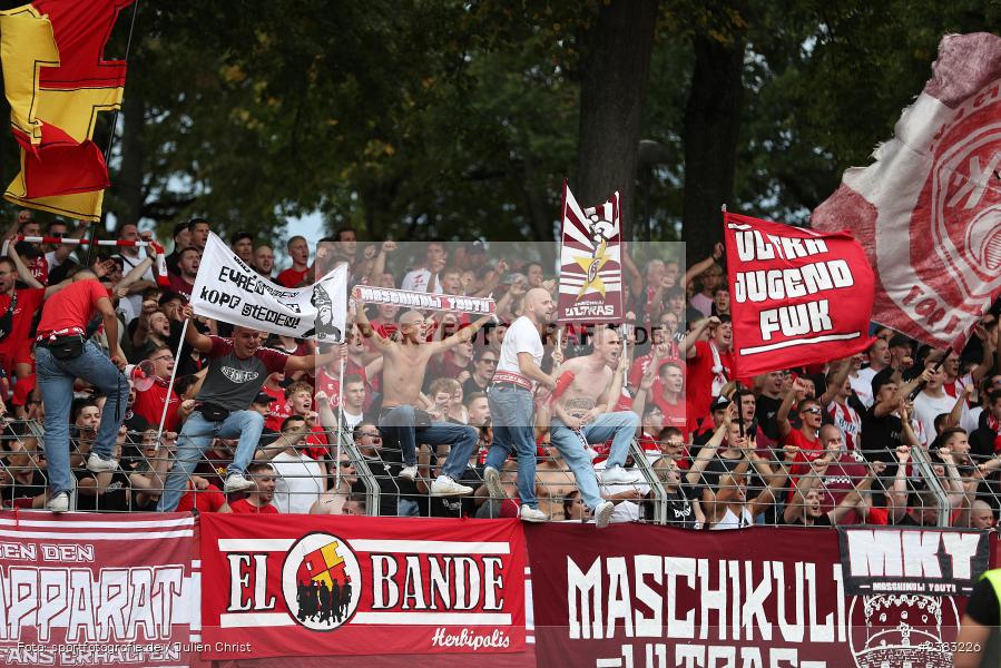 Sachs Stadion, Schweinfurt, 03.10.2023, sport, action, BFV, Saison 2023/2024, Fussball, 13. Spieltag, Regionalliga Bayern, FWK, FCS, FC Würzburger Kickers, 1. FC Schweinfurt 1905 - Bild-ID: 2383226