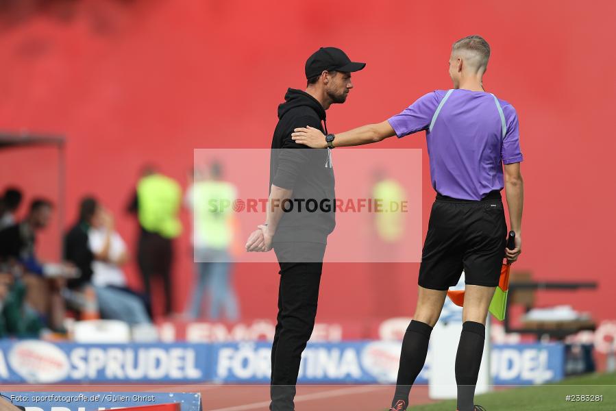 Sachs Stadion, Schweinfurt, 04.10.2023, sport, action, BFV, Saison 2023/2024, Fussball, 13. Spieltag, Regionalliga Bayern, FWK, FCS, FC Würzburger Kickers, 1. FC Schweinfurt 1905 - Bild-ID: 2383281
